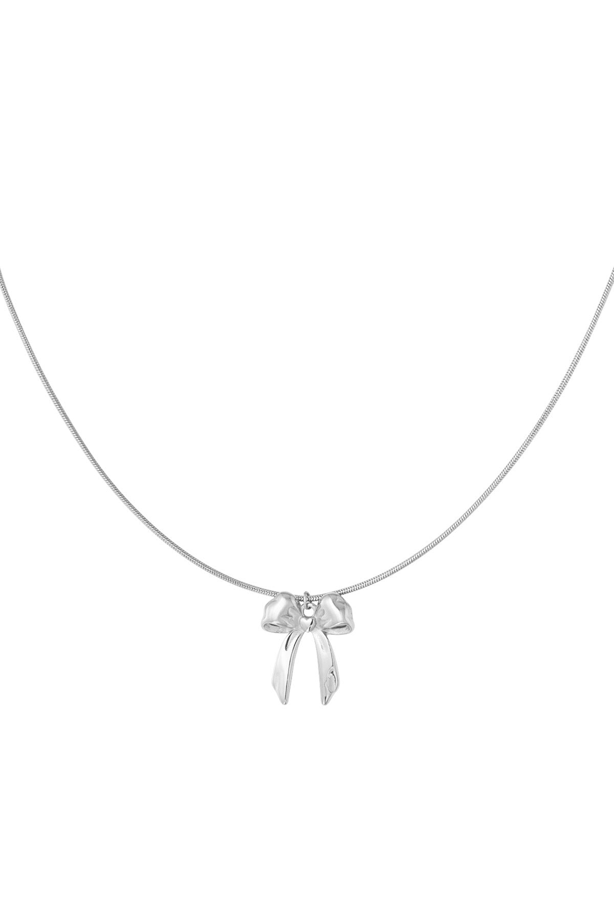 Lange ketting met strik hanger zilver