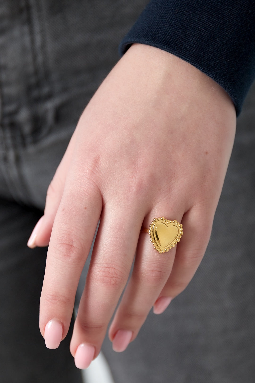 Statement bubbel hartjes ring in het goud