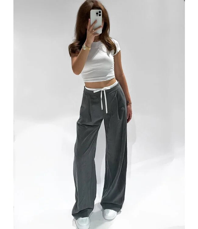 Casual grijze pantalon met witte border