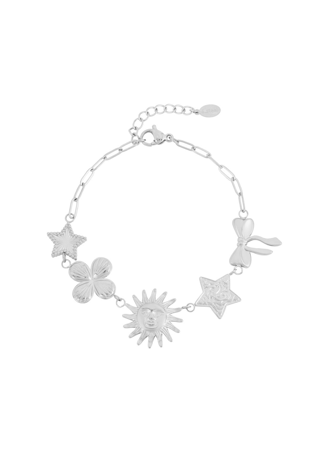 Statement schakelarmband met figuurtjes van een ster, een bloem, een zon, en een strik zilver