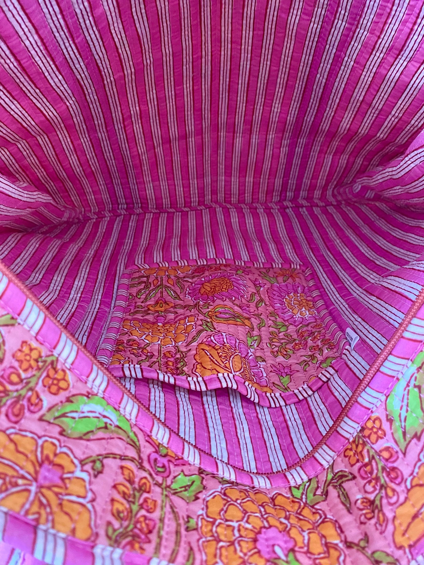 Shopper met bloemenprint in het roze en ritssluiting