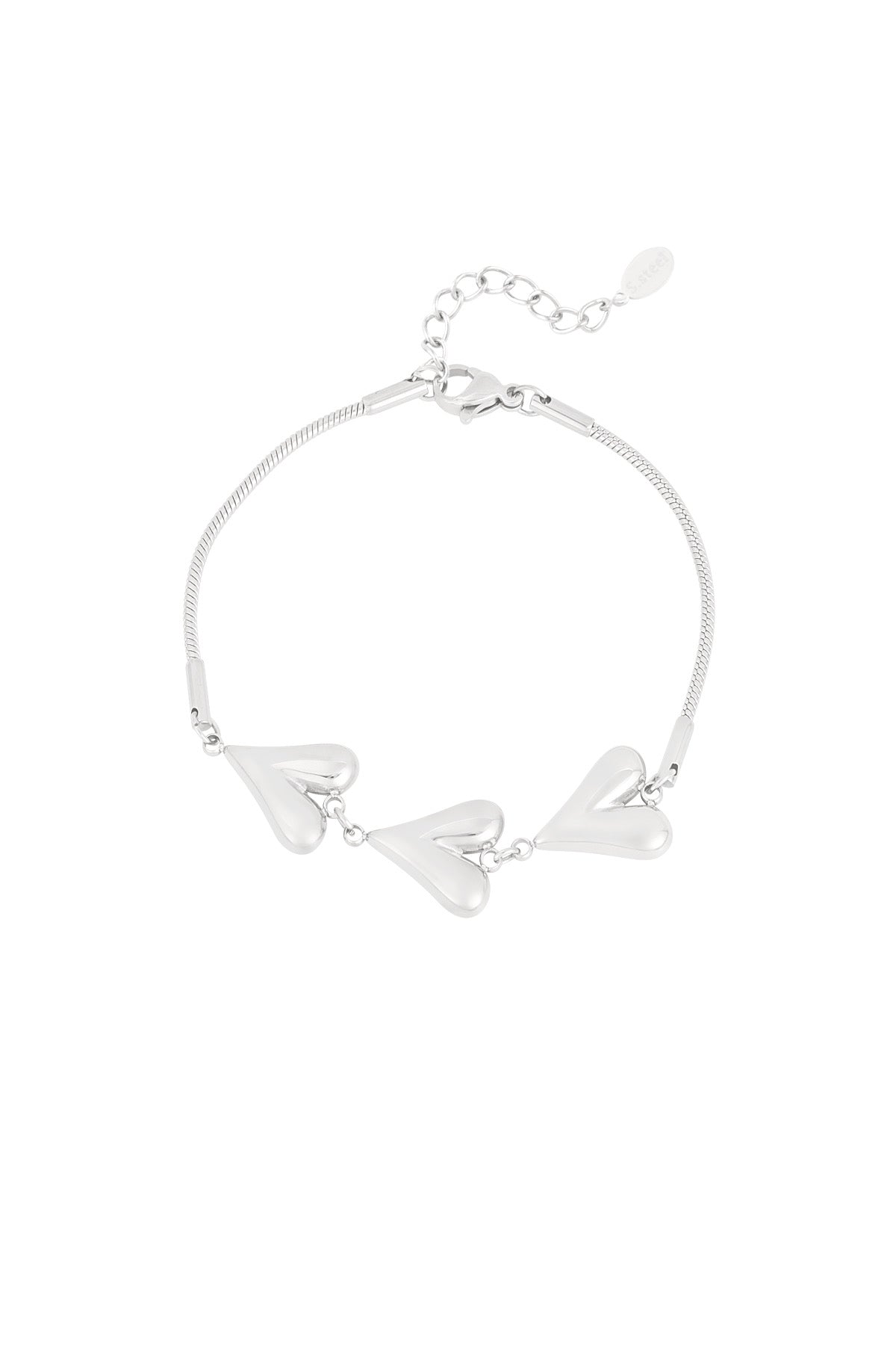 Hartjes armband met drie harten in het zilver