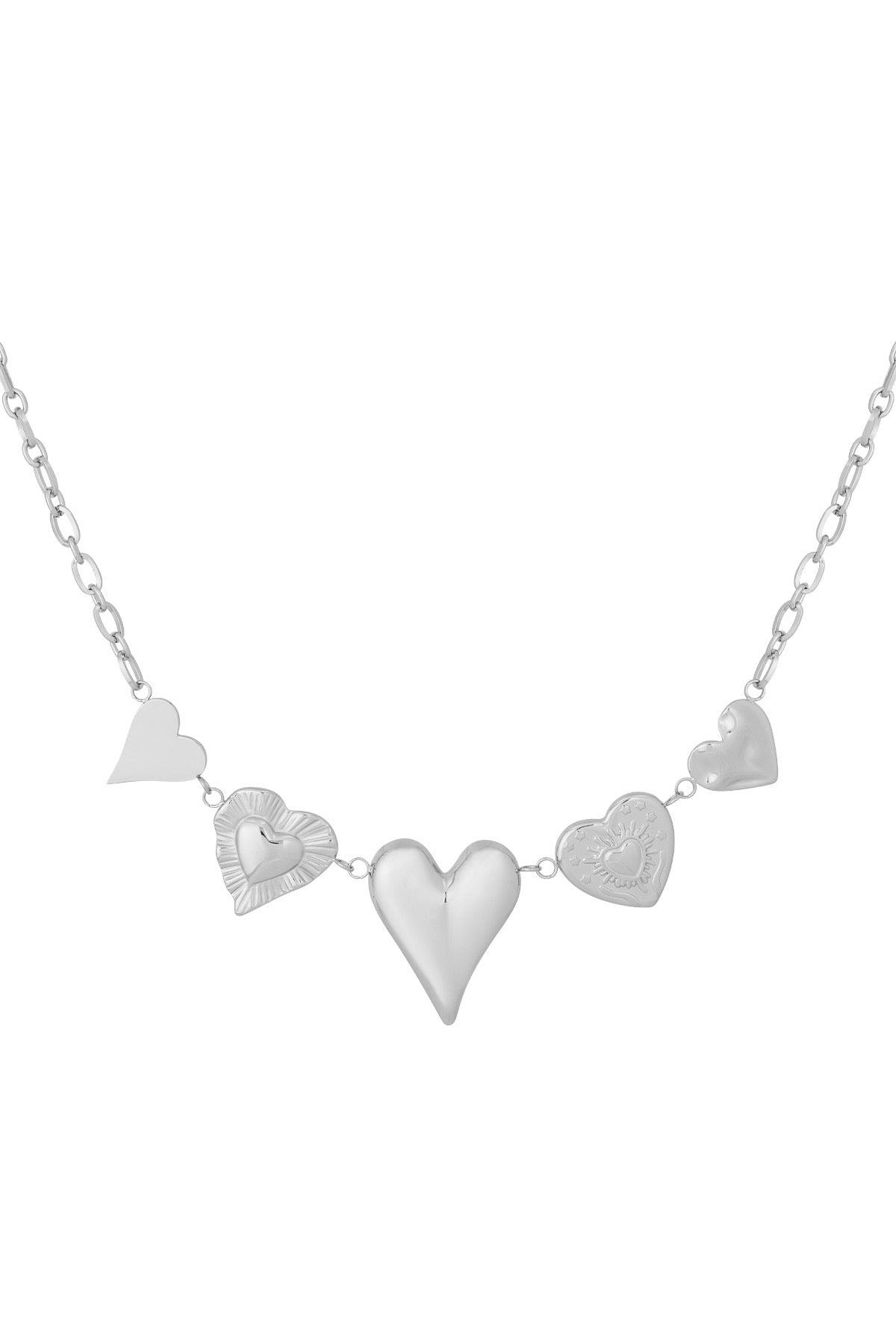 Ketting met opvallende hartjes bedels zilver