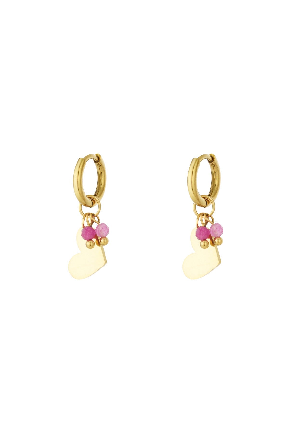 Kleine hartjes oorbellen in het goud met roze kralen