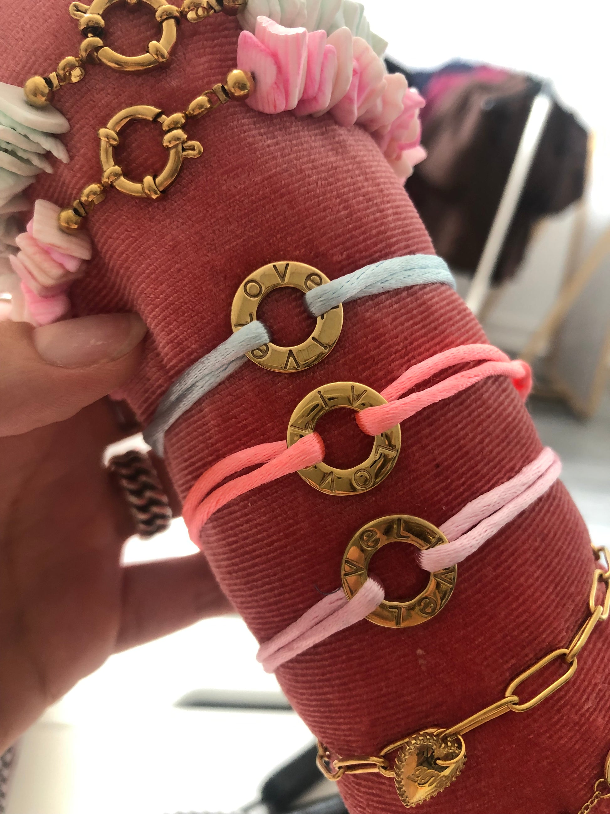 SATIN COLOR ARMBAND