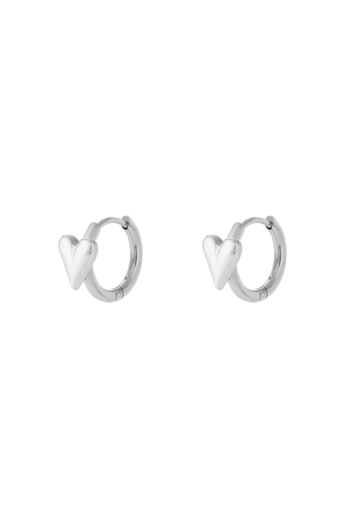 Tiny Heart Creol Earrings