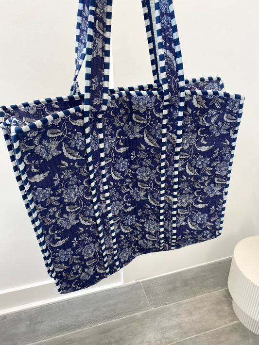 Shopper tas met rits in blauwe bloemenprint