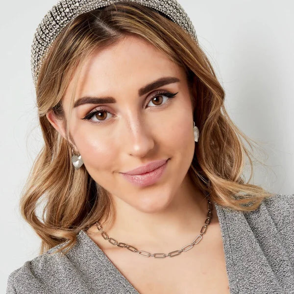 Oorbellen met hartjes hangers in het zilver