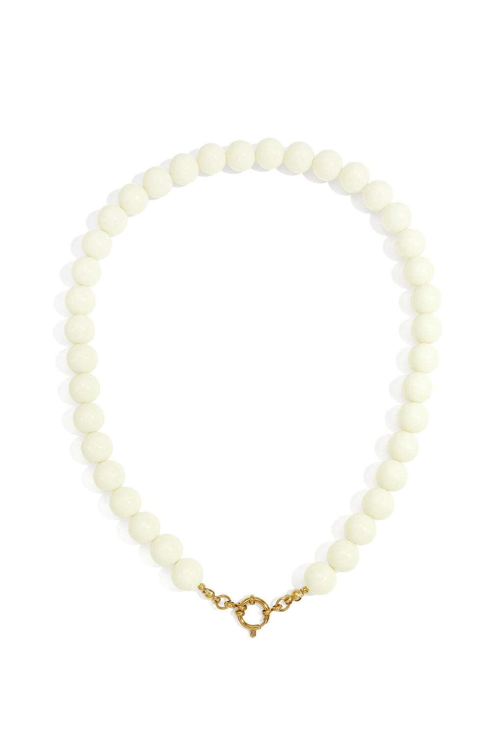 Kralenketting met middelgrote kralen in witte kleur