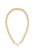 Kralenketting met grote beige kralen