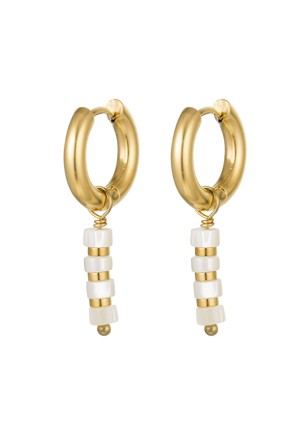 Gouden oorbellen hangers van parel