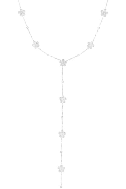 Lange ketting met madeliefjes in het zilver