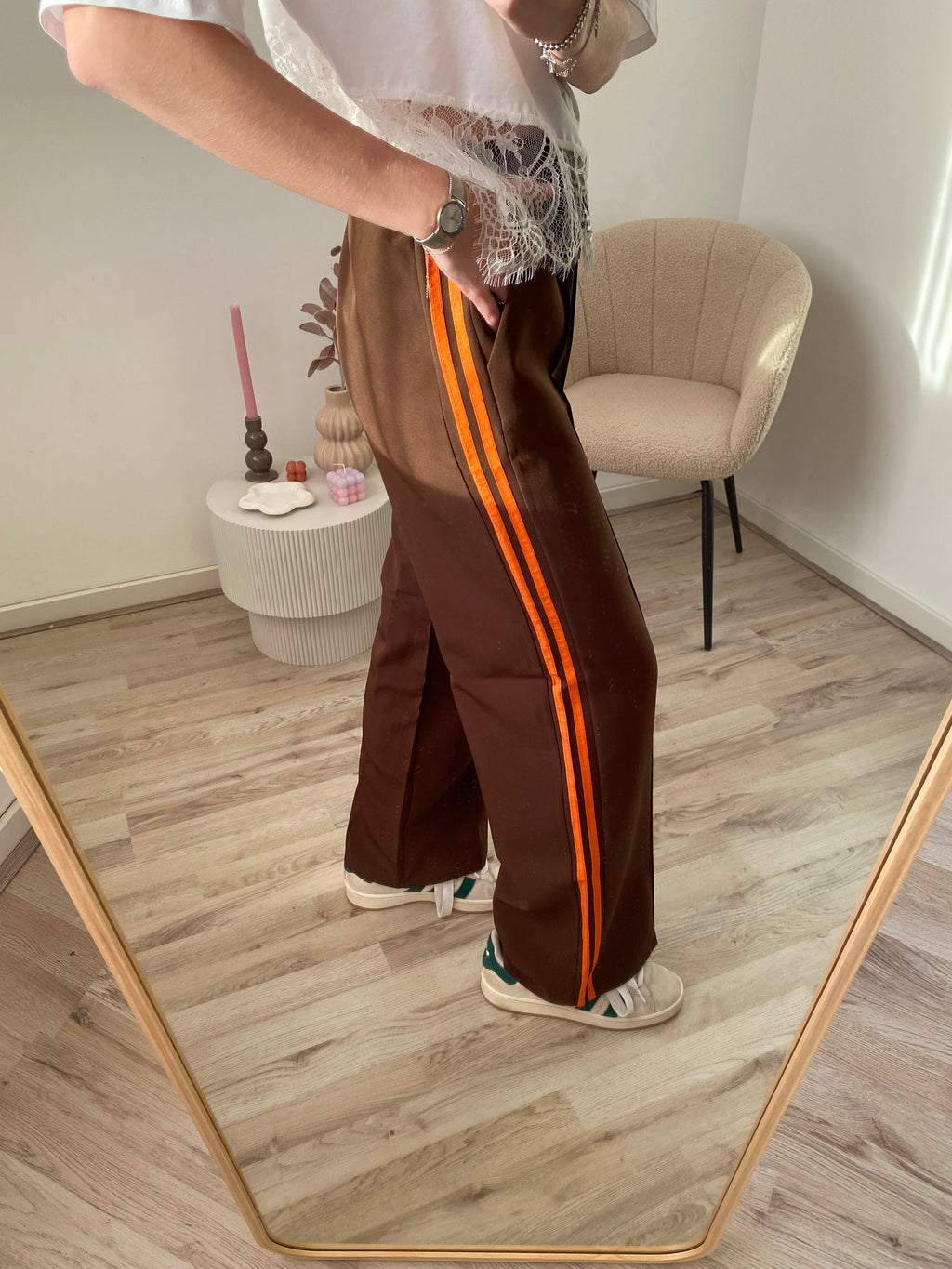 Pantalon broek in het bruin met oranje streep