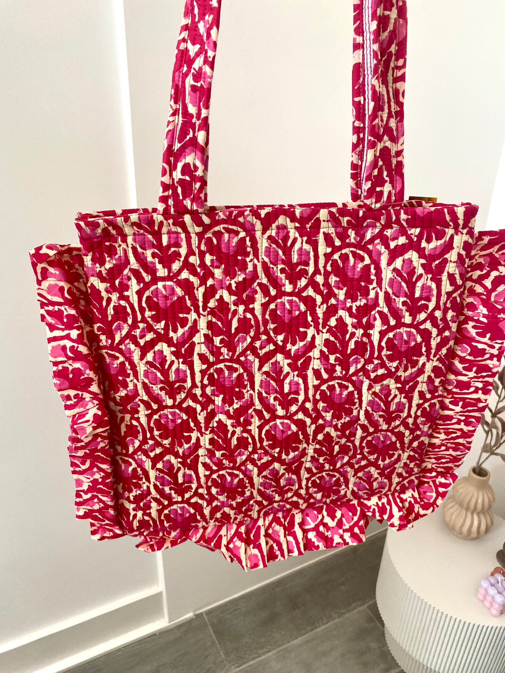 Ibiza tas met lange hengsels en roze bloemen print