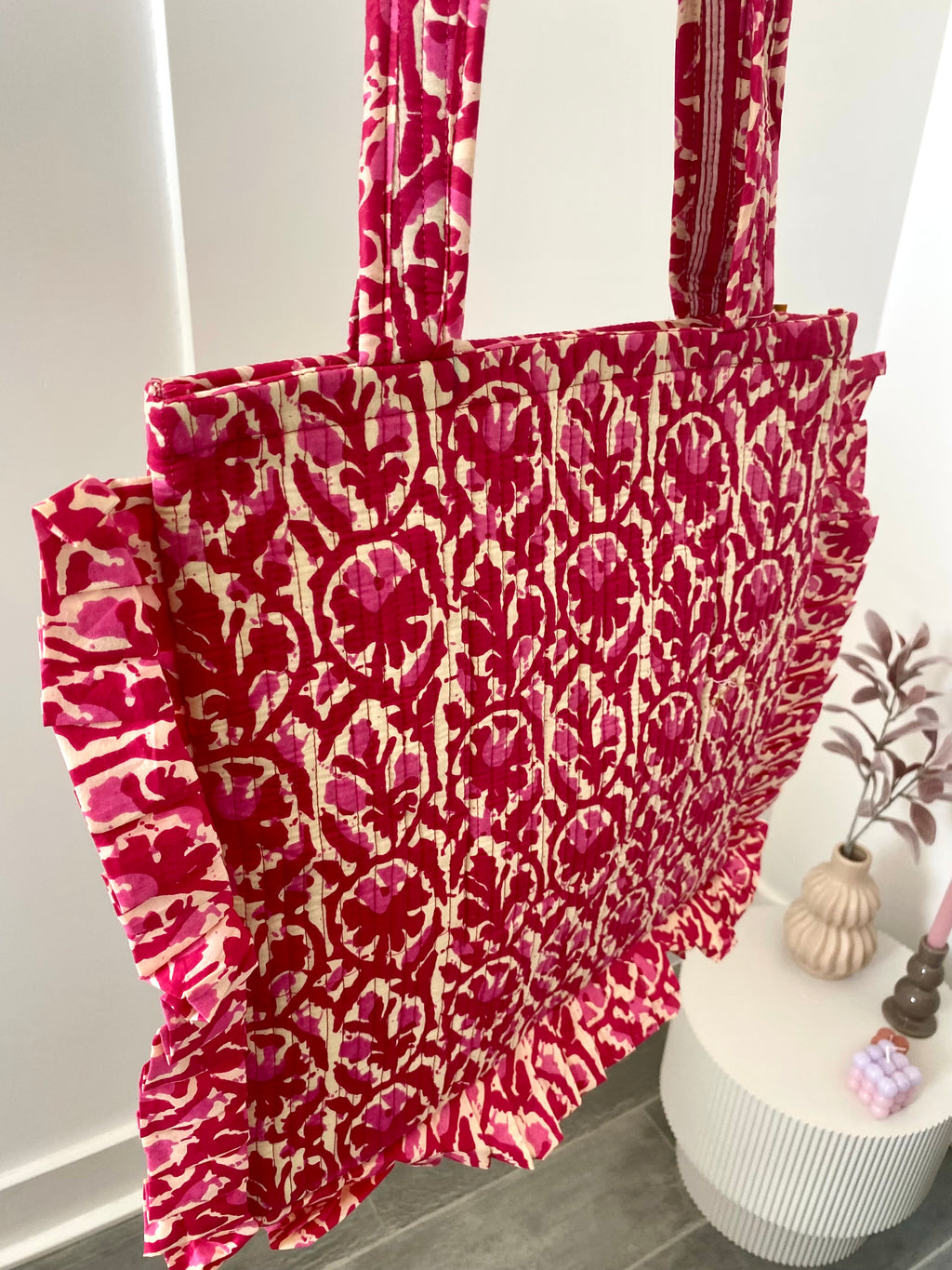 Ibiza tas met lange hengsels en roze bloemen print