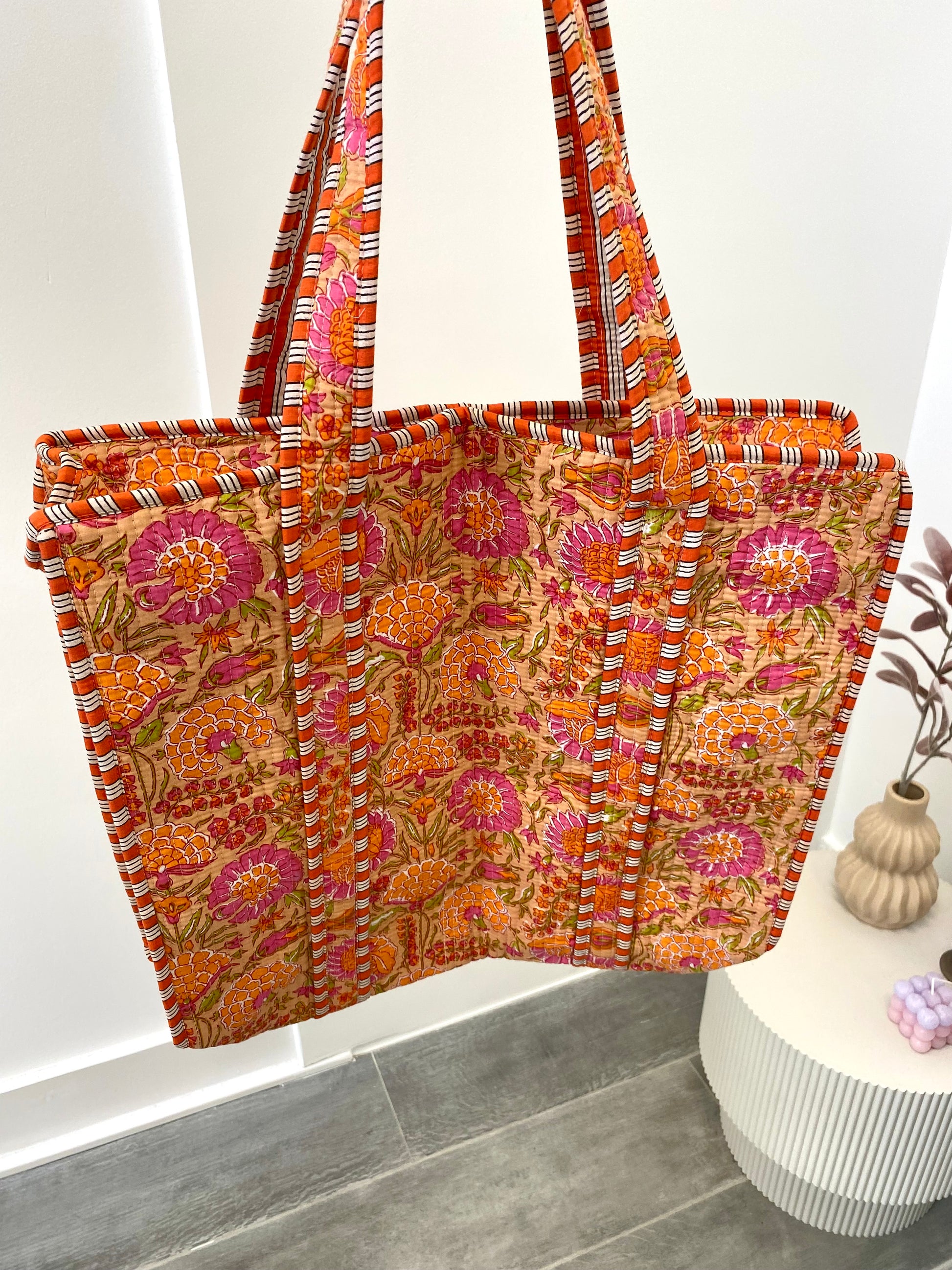 Shopper tas met rits en bloemenprint oranje roze