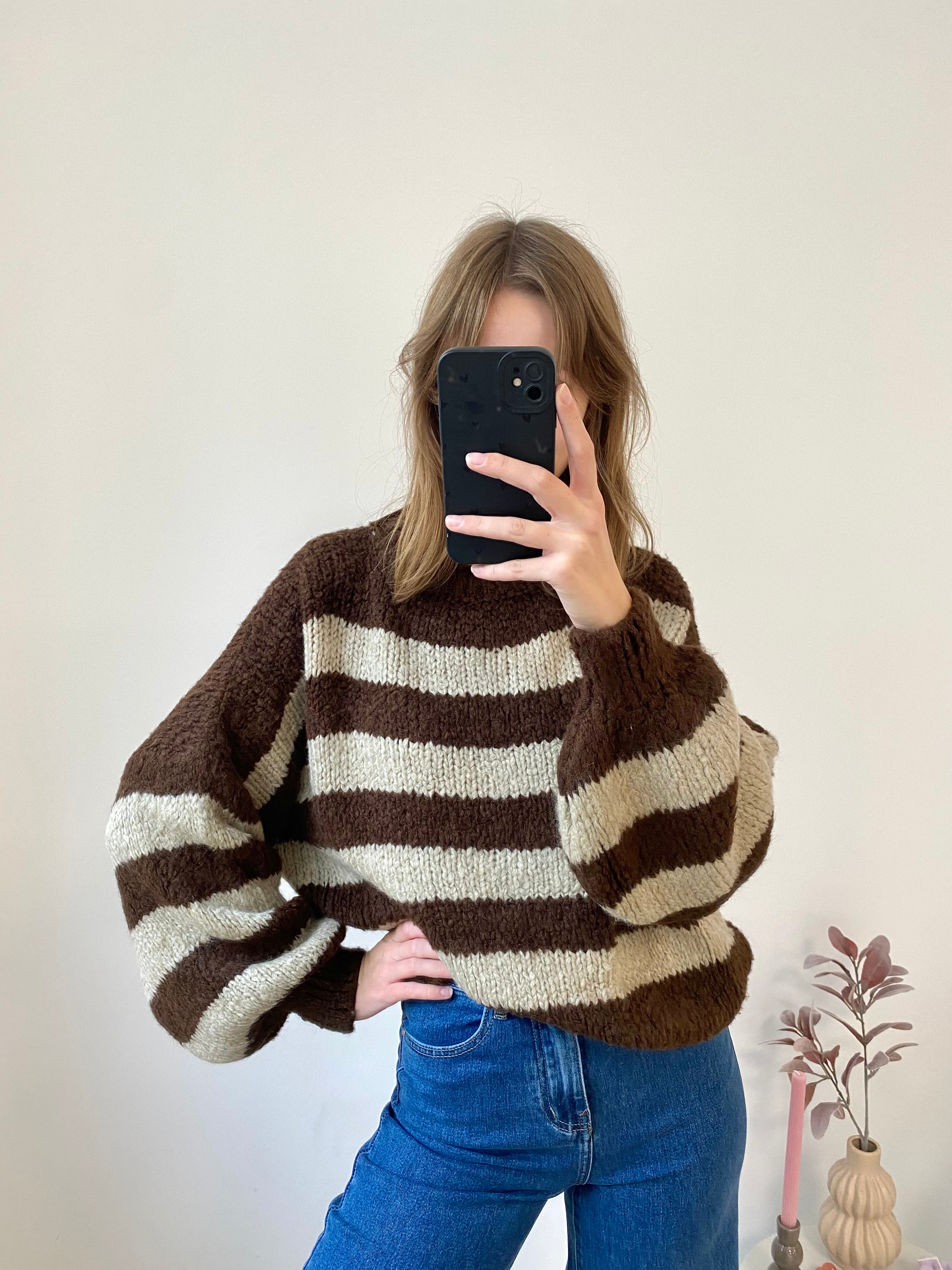 Oversized trui sweater met strepen in bruin en beige kleur