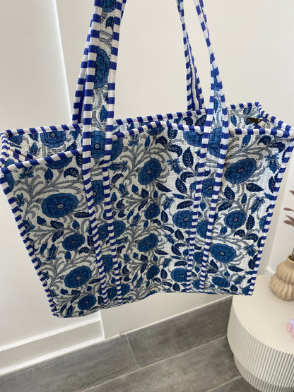 Grote tas met rits in blauwe bloemenprint