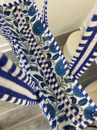 Grote tas met rits in blauwe bloemenprint