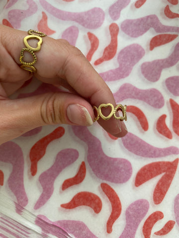 HEARTS RING