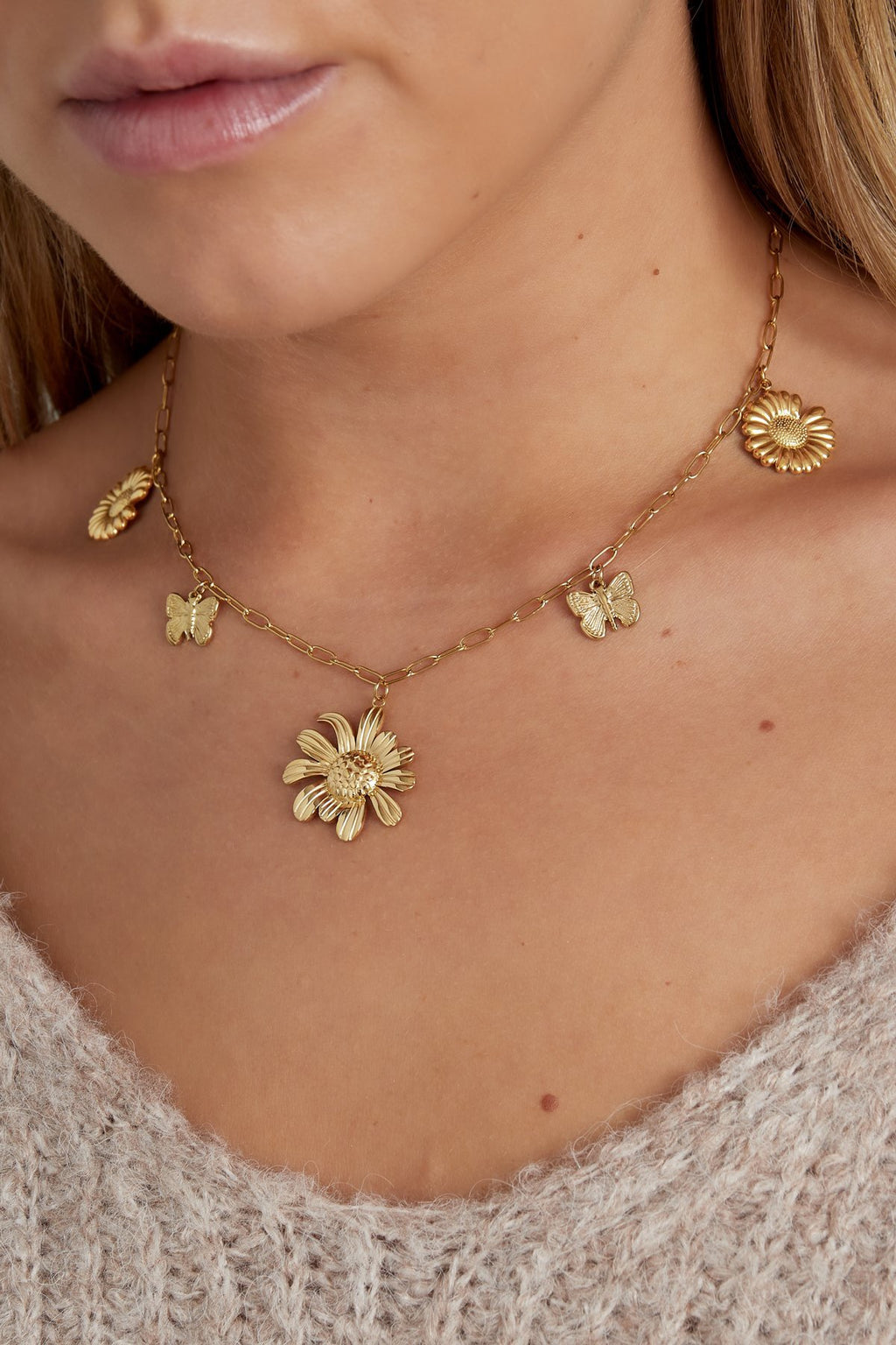 Flower Necklace