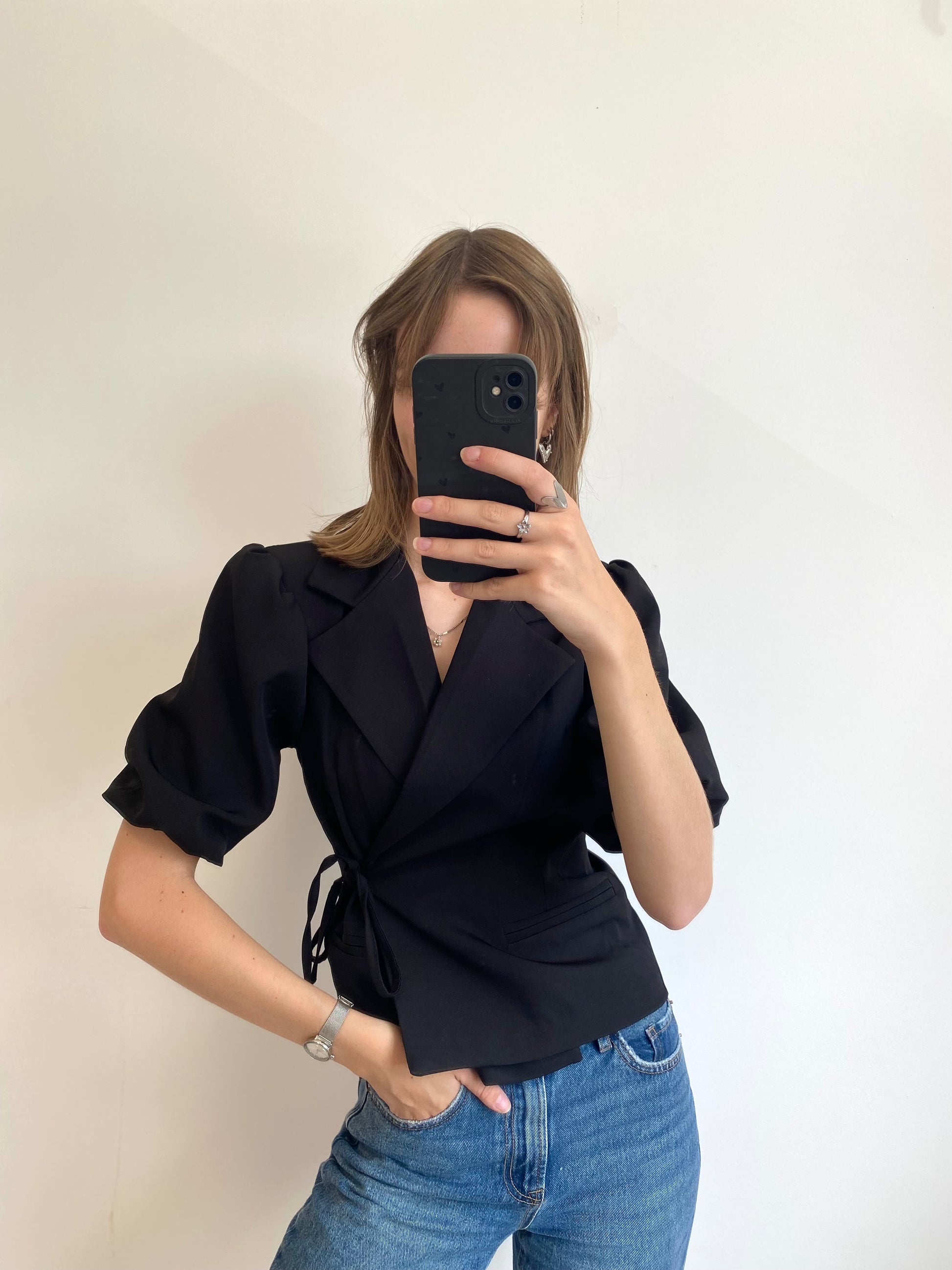 Blazer met korte mouw en strik in het zwart