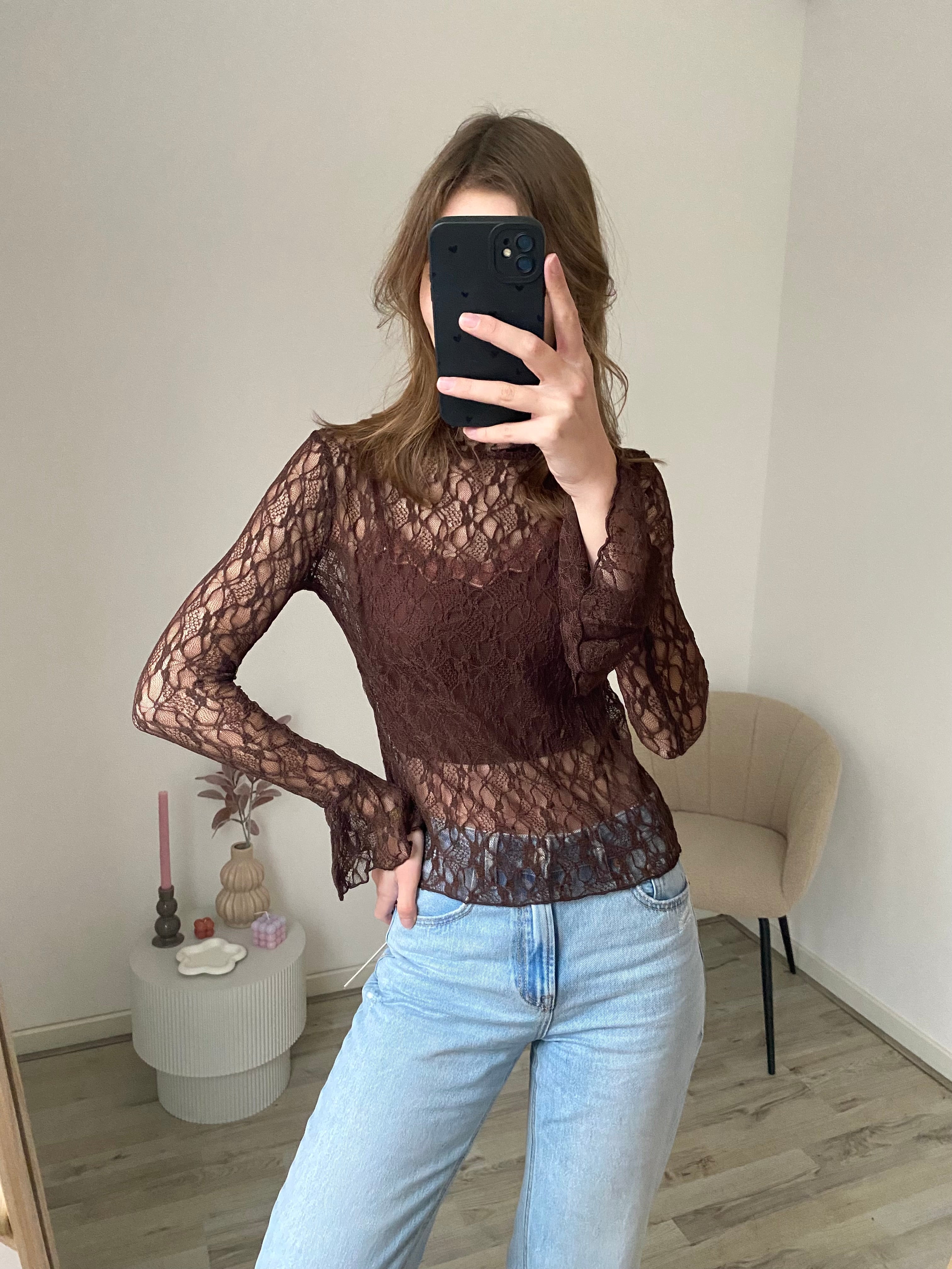 Kanten top met uitlopende mouw bruin