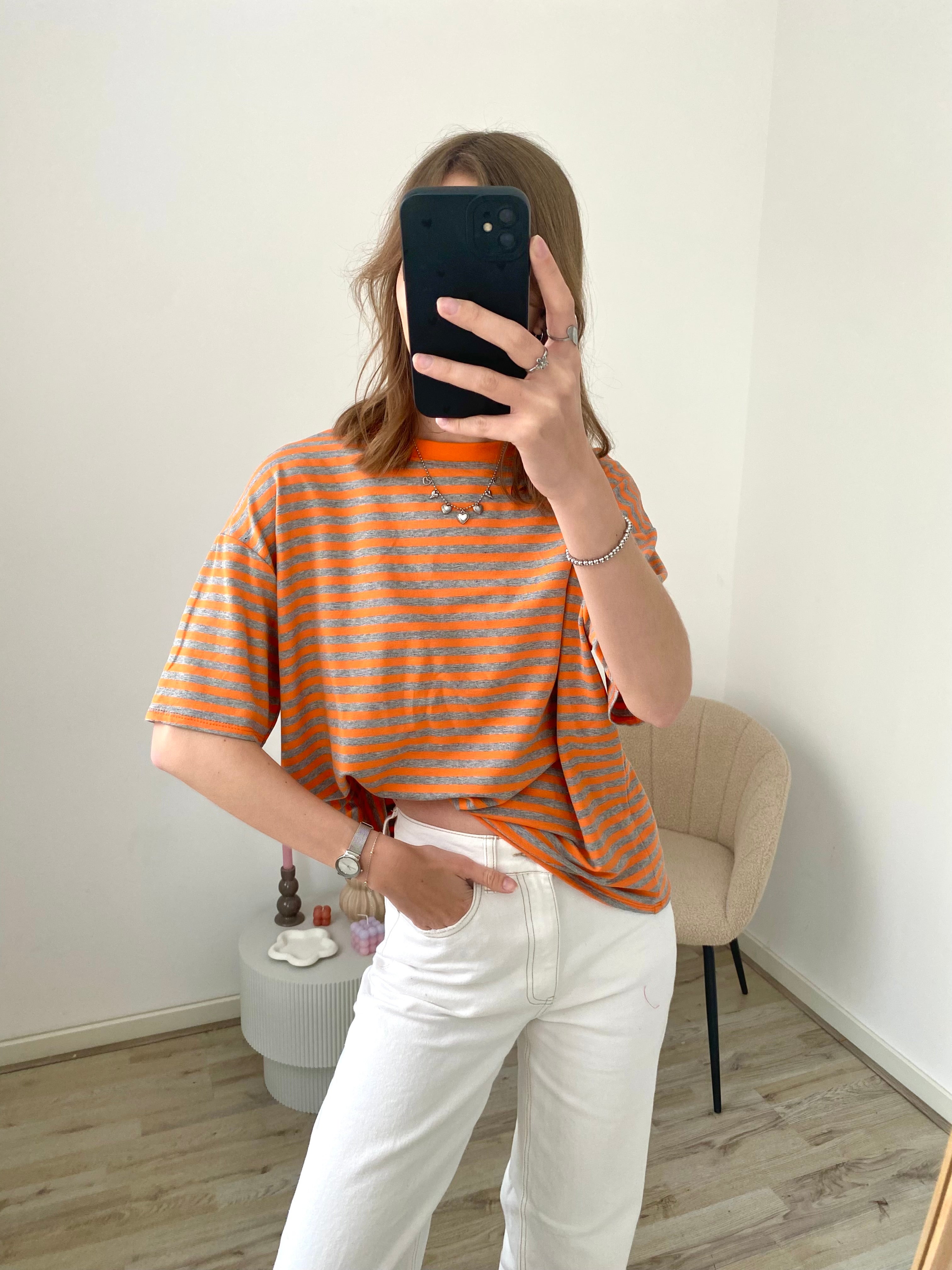 Shirt met korte mouw en strepen in grijs met oranje kleur