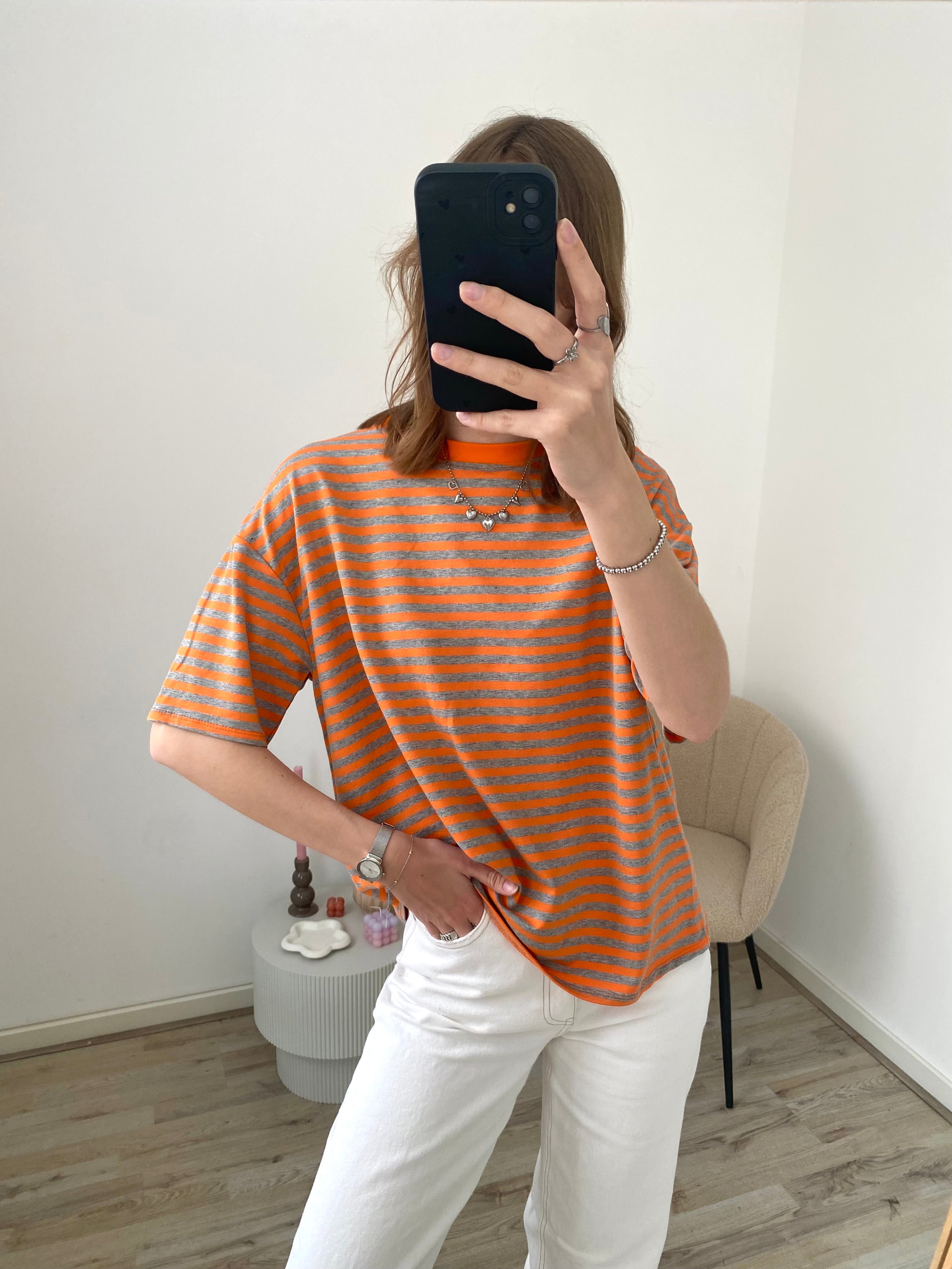 Shirt met korte mouw en strepen in grijs met oranje kleur