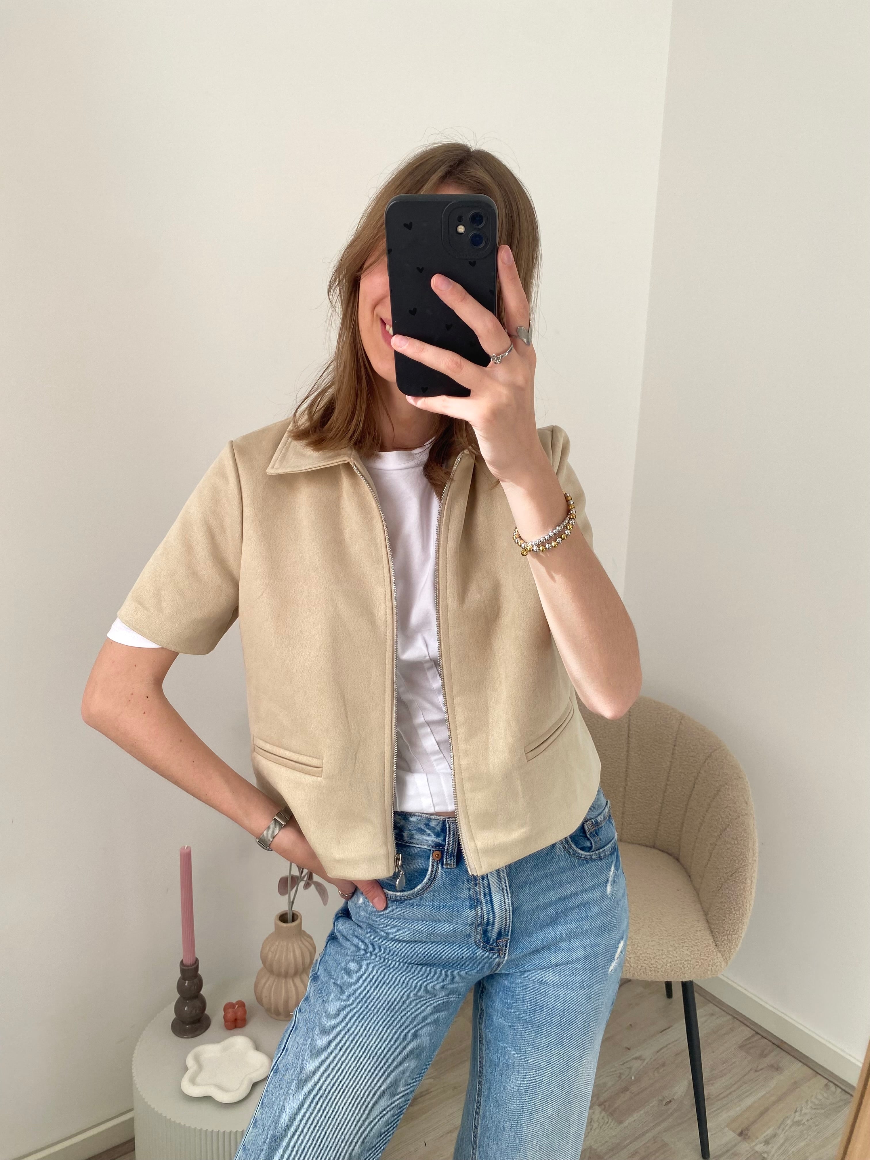 Suede zipper top met rits in beige kleur