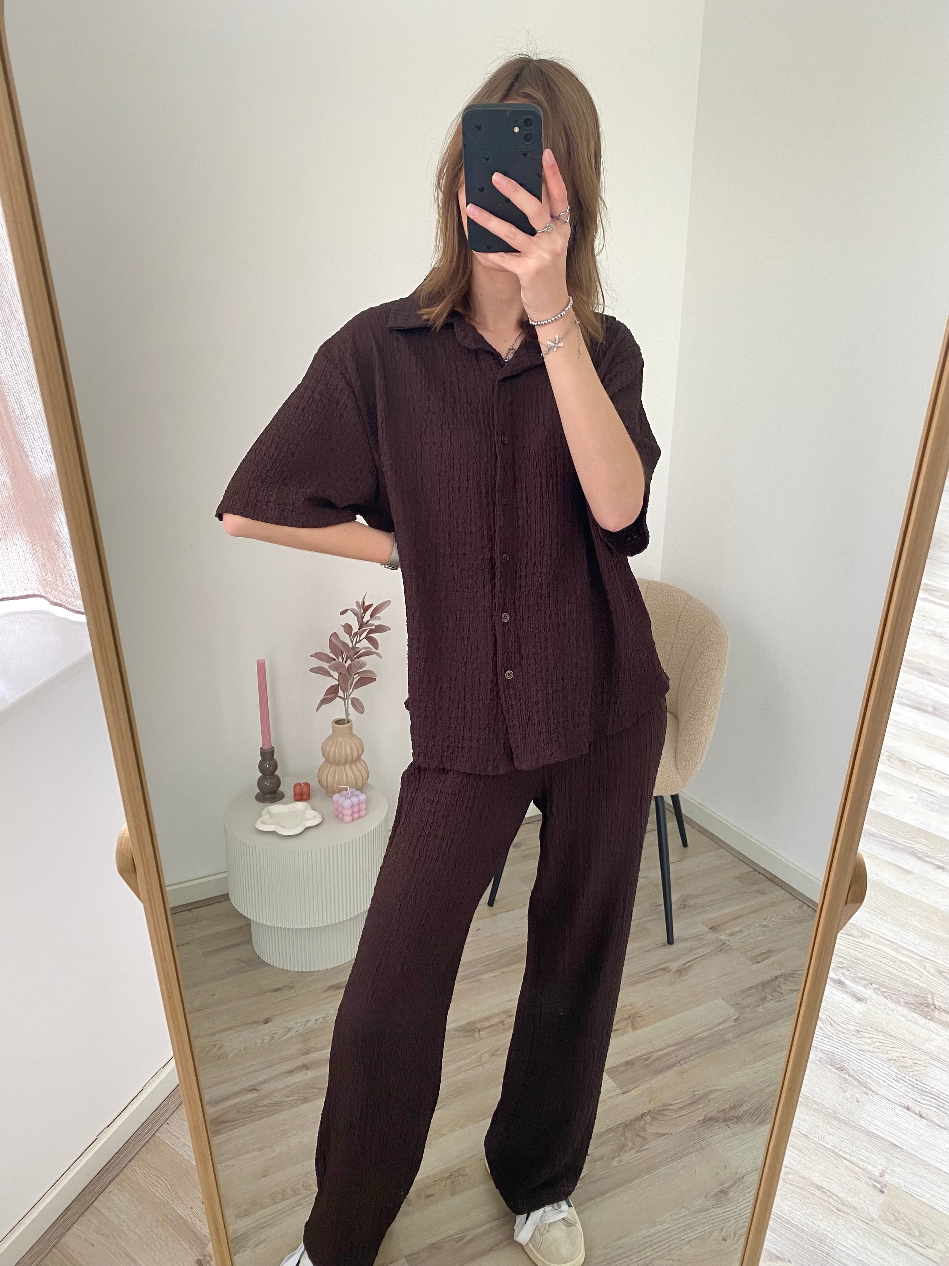 Matchende co-ord set van broek en blouse in bruine kleur
