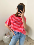 Shirt met korte mouw en strepen in het rood met roze en opdruk