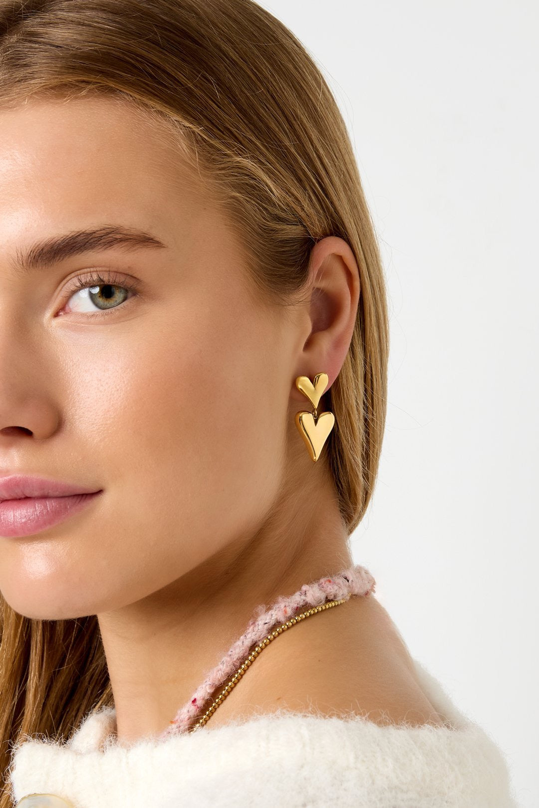 Oorbellen met hartjes in het goud
