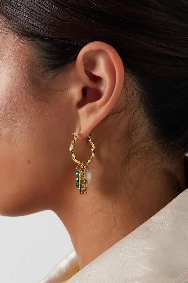 Statement oorbellen in oor goud