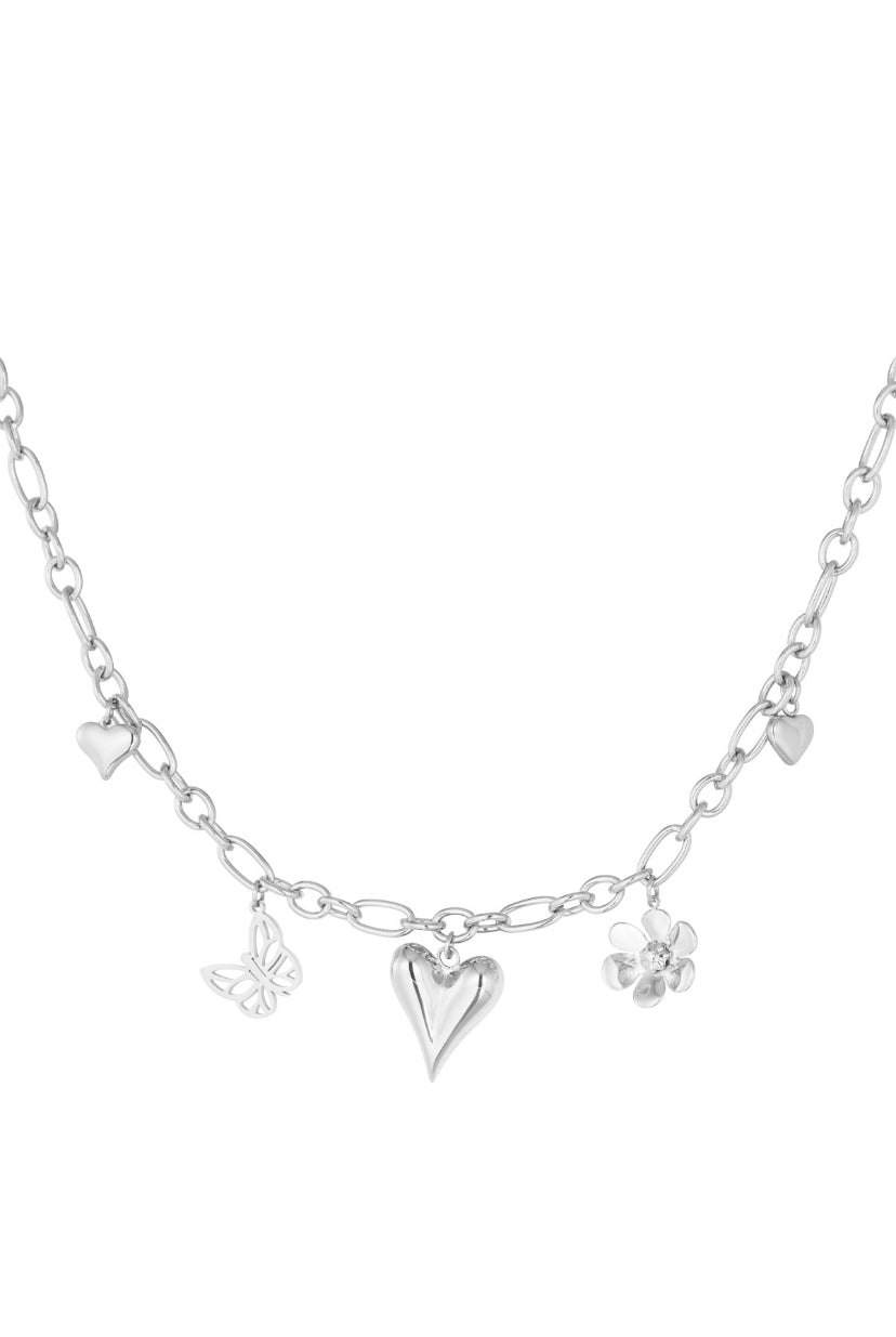 Opvallende bedelketting zilver hartjes, bloem en vlinder