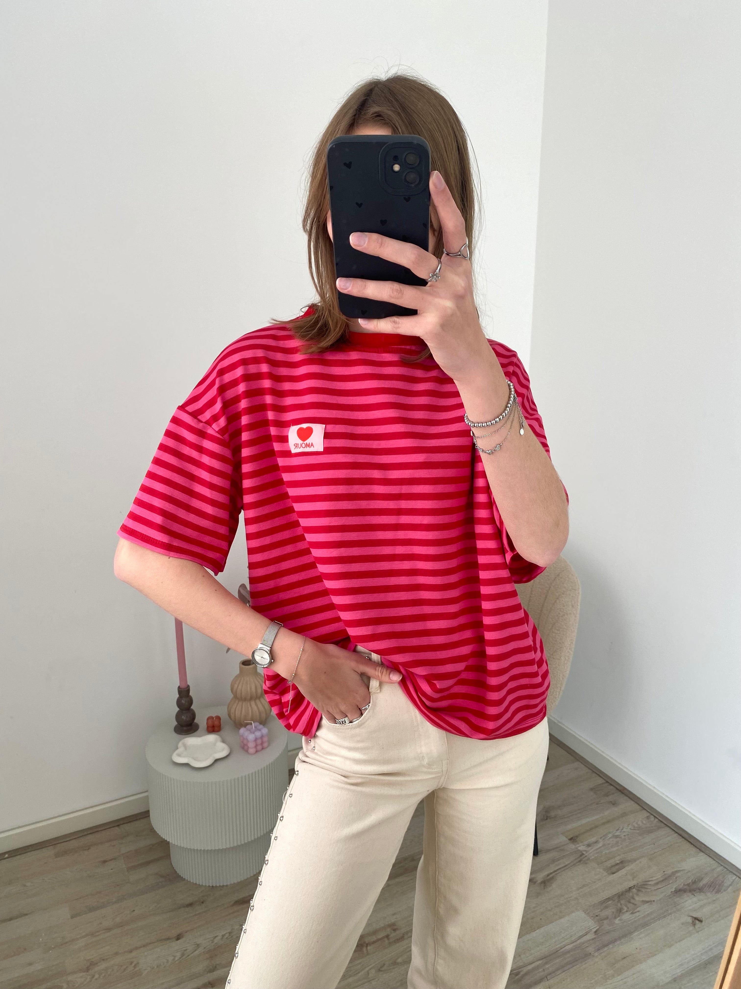 Shirt met korte mouw en strepen in het roze met rood en amour label