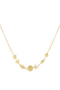 Ketting met schakels, schelpen en zeester bedels in het goud