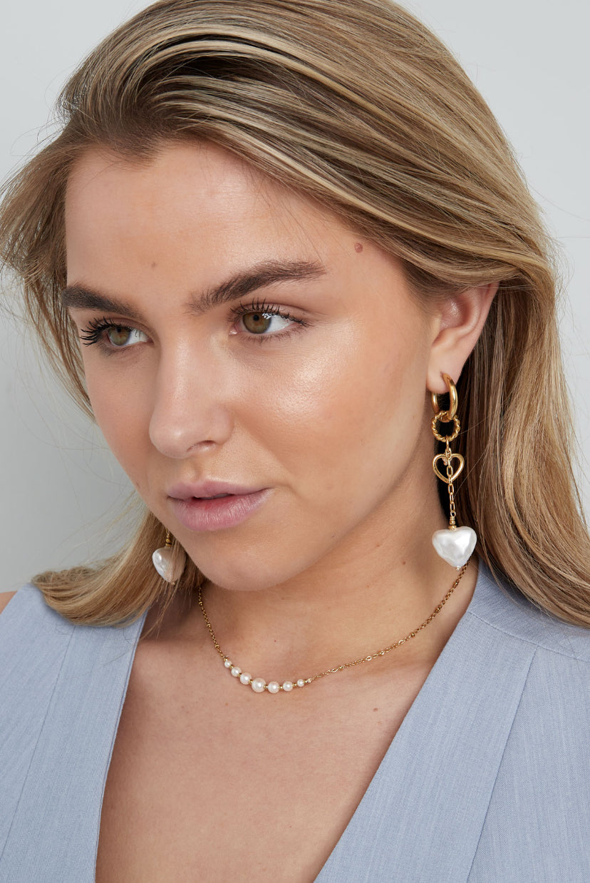 Statement oorhangers harten goudkleurig