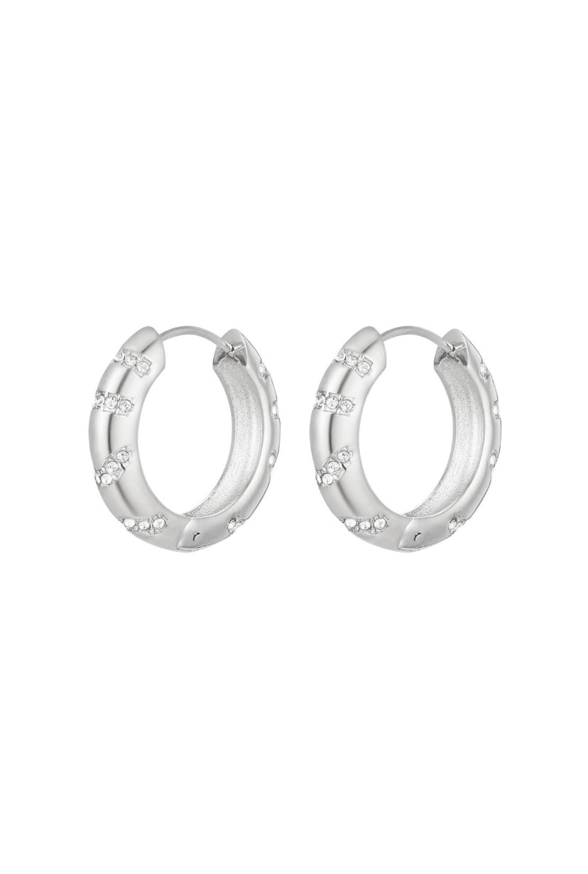 Oorringen hoops zilver met steentjes roestvrijstaal