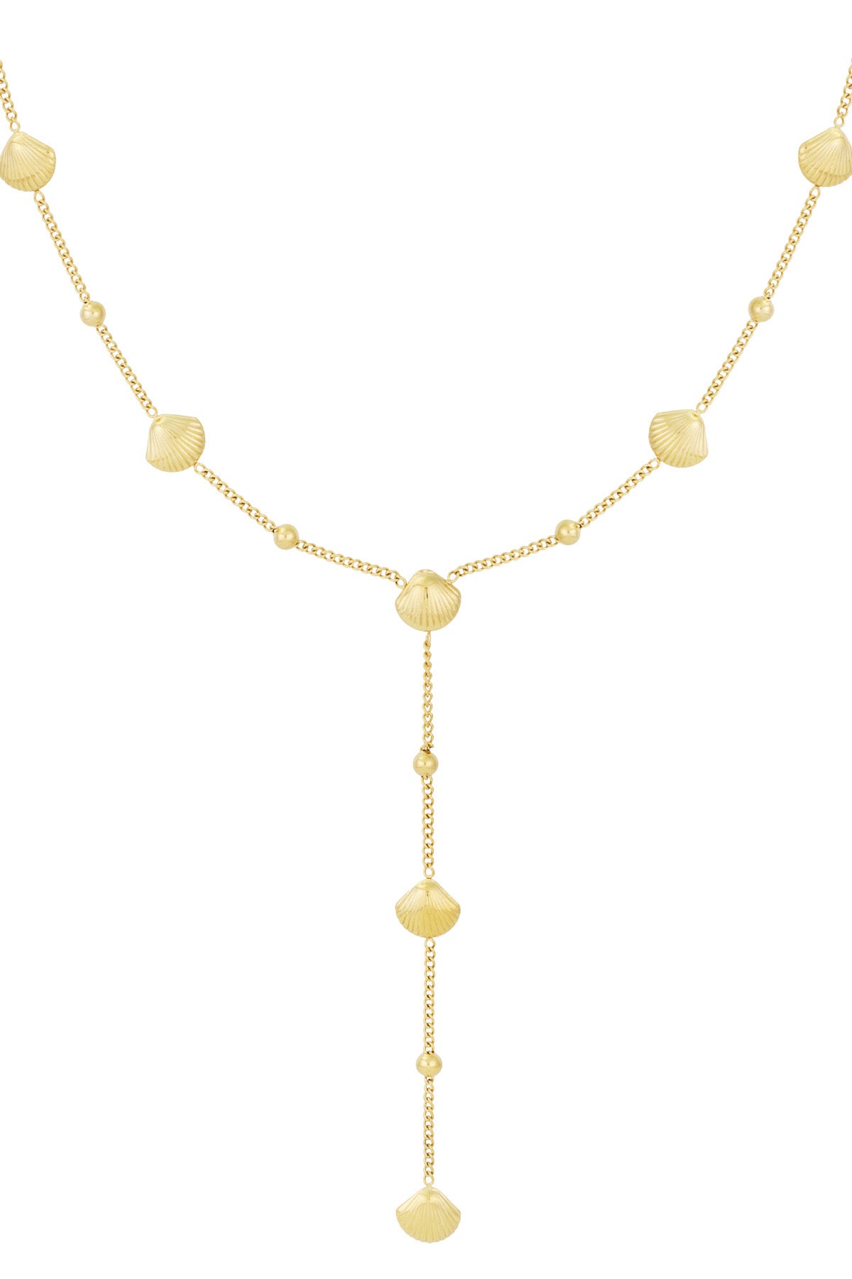 Lange ketting met schelpen bedels in het goud