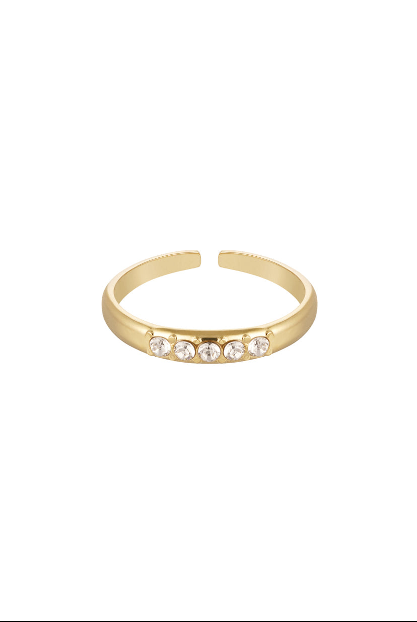 Subtiele ring goud met steentjes