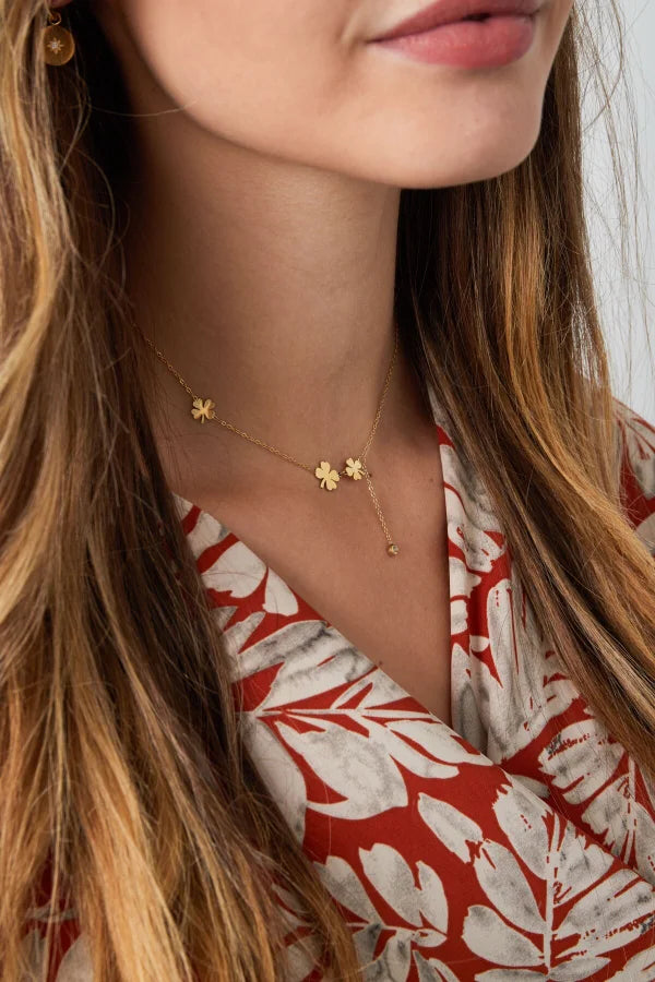 Klaver ketting met hanger en steentje in het goud