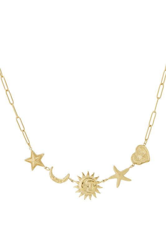 Ketting met schakels en bedels van sterren, maan, zon en hart in het goud