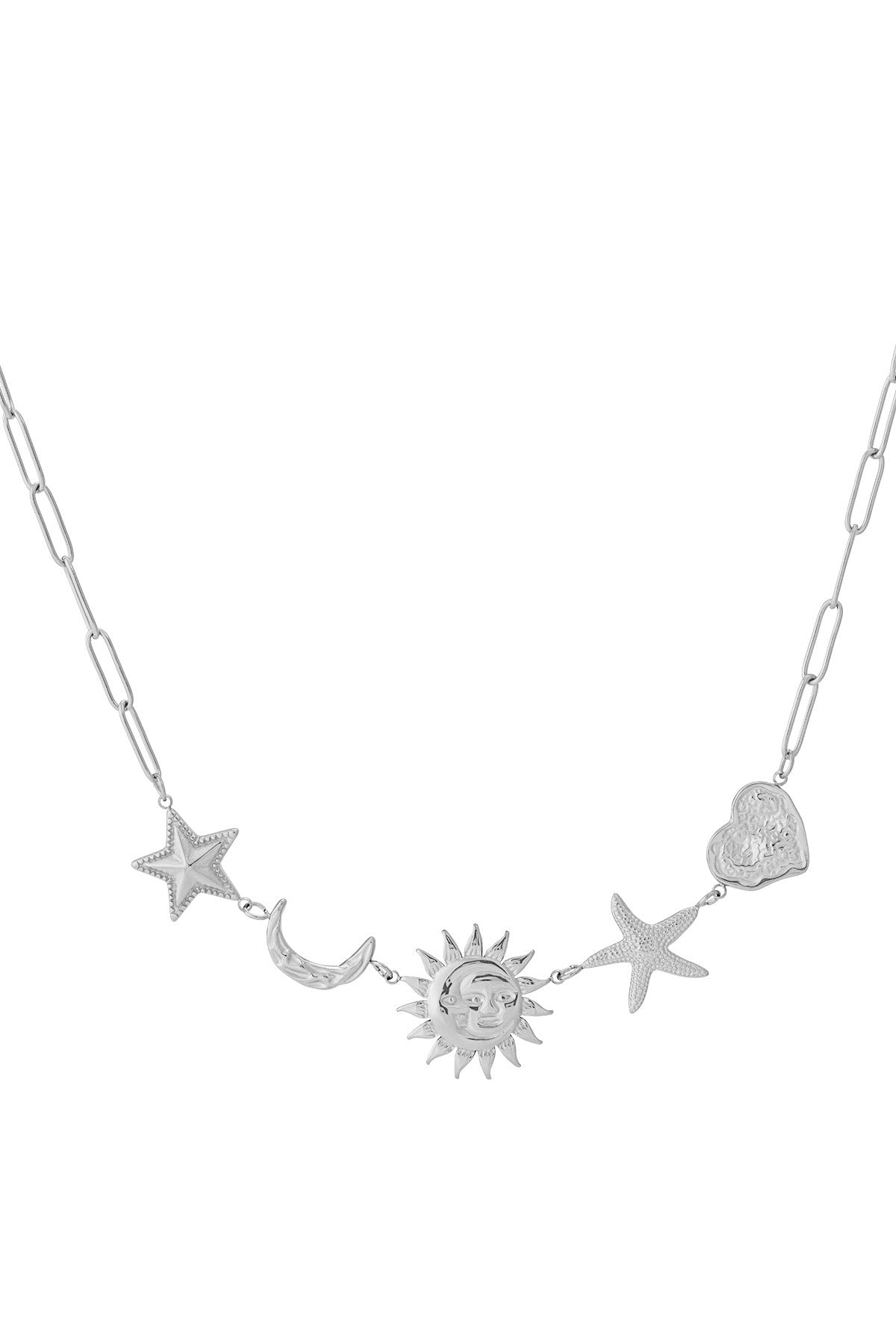 Ketting met schakels en bedels van sterren, maan, zon en hart in het zilver