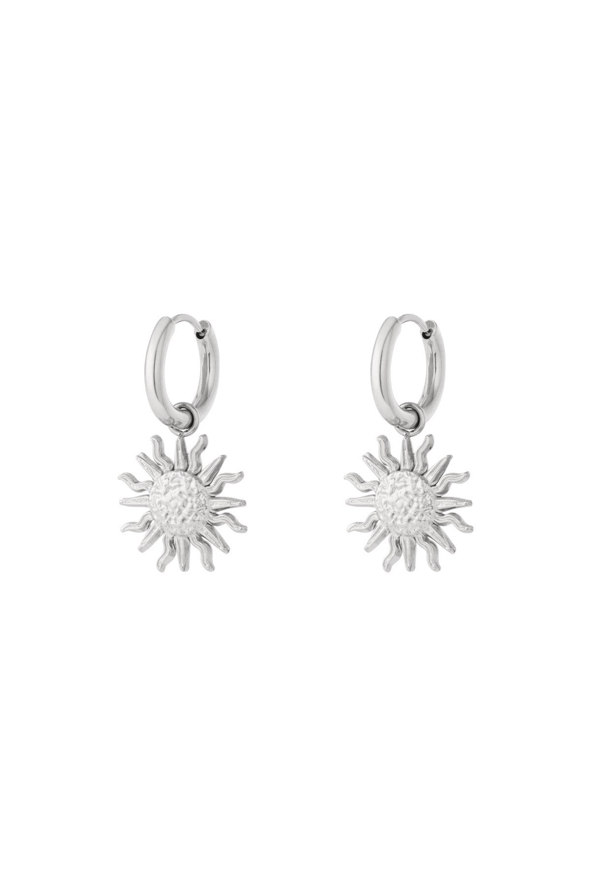 Oorbellen met zonnetjes bedel zilver