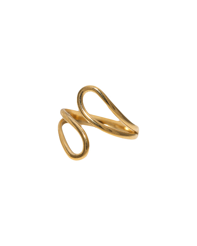 Ring met gedraaid effect in het goud