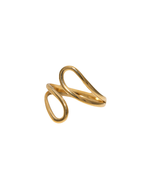 Ring met gedraaid effect in het goud